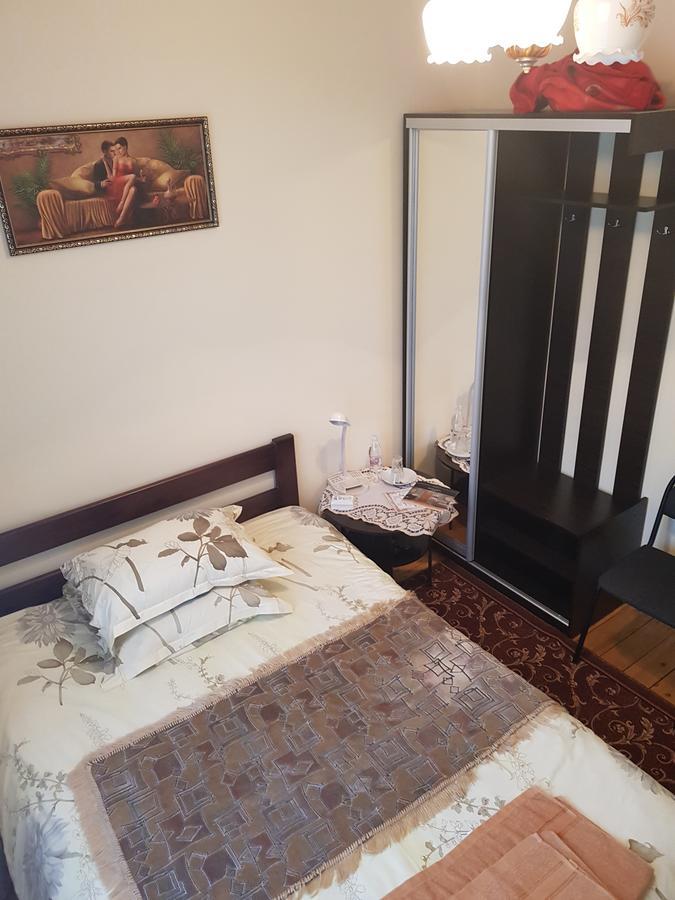 Navigator Bed & Breakfast Cernăuți Exterior foto